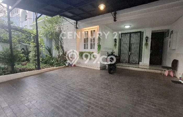 Rumah 4 Kamar Lengkap Dikontrakkan di Menteng Harga Kompetitif Rumah 4 Kamar Lengkap Dikontrakkan di Menteng Harga Kompetitif