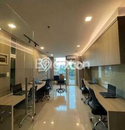 INVESTASI POTENSIAL! Kantor di Grogol, Luas 74m2m², Area Bisnis INVESTASI POTENSIAL! Kantor di Grogol, Luas 74m2m², Area Bisnis