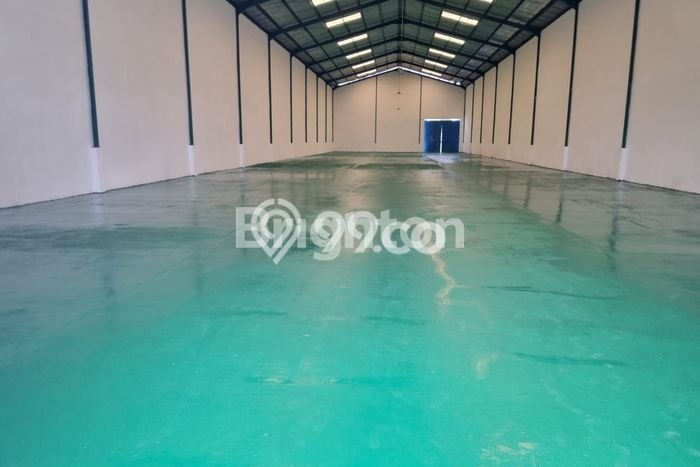 Komersial Bagus Dijual LB 900m2 Lokasi Strategis Tangerang Area Cocok untuk Bisnis Komersial Bagus Dijual LB 900m2 Lokasi Strategis Tangerang Area Cocok untuk Bisnis