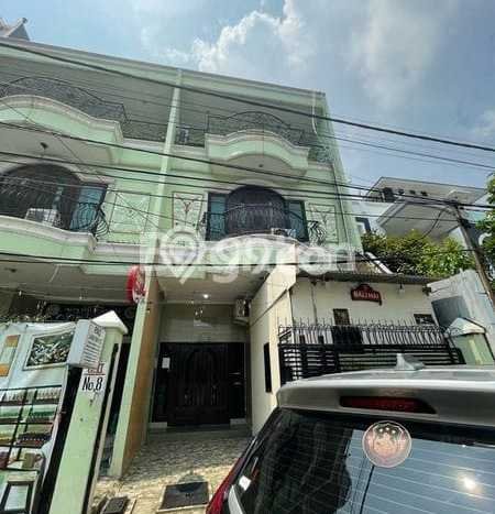 HARGA TERBAIK! Vila Kawasan Kemayoran, Luas 312m2m², Lokasi Eksklusif dengan privasi terjaga HARGA TERBAIK! Vila Kawasan Kemayoran, Luas 312m2m², Lokasi Eksklusif dengan privasi terjaga