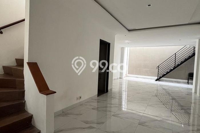 For Sale Hunian Rumah Terawat 3 Kamar di Lippo Karawaci, Tangerang For Sale Hunian Rumah Terawat 3 Kamar di Lippo Karawaci, Tangerang