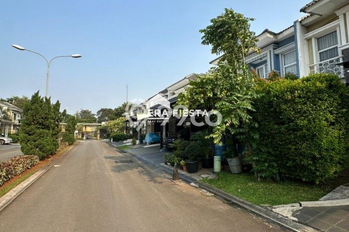 Jual Rumah Mewah Elegan Dengan View Cantik di Gading Serpong, Tangerang Jual Rumah Mewah Elegan Dengan View Cantik di Gading Serpong, Tangerang