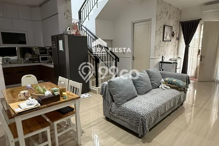 Jual Rumah Mewah Elegan Dengan View Cantik di Duta Garden, Jakarta Barat Jual Rumah Mewah Elegan Dengan View Cantik di Duta Garden, Jakarta Barat