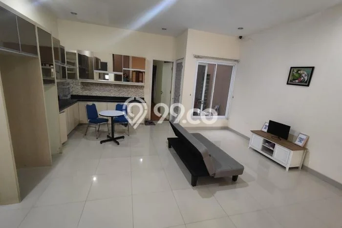 Rumah Luas Asri 4 KT Siap Pakai di Lippo Karawaci Tangerang Rumah Luas Asri 4 KT Siap Pakai di Lippo Karawaci Tangerang
