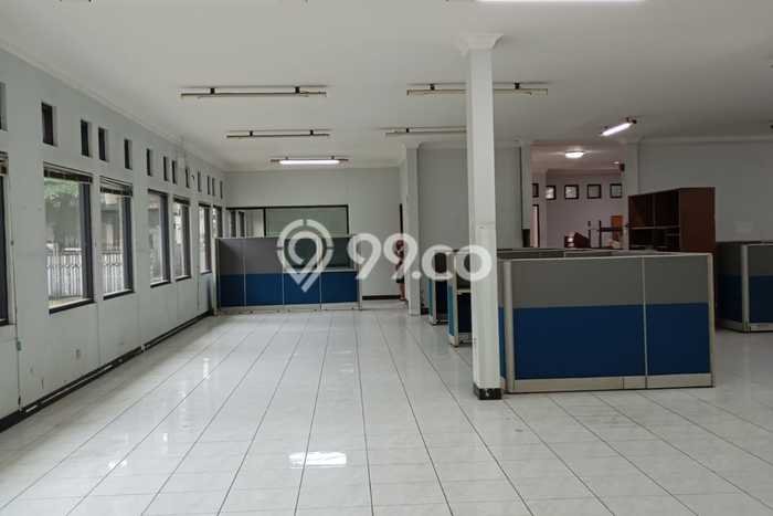 Dijual! Komersial di Ciateul Bandung LT 2176m2 / LB 1980m2 Kawasan Strategis Dijual! Komersial di Ciateul Bandung LT 2176m2 / LB 1980m2 Kawasan Strategis