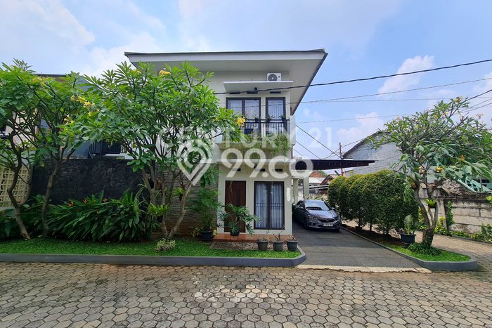 Rumah Mewah Dijual LT 145m2 di Ciracas, Jakarta Timur Rumah Mewah Dijual LT 145m2 di Ciracas, Jakarta Timur