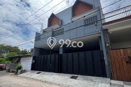 Dijual Kost Strategis di Waru, Sidoarjo 22 KT, 22 KM, Luas Bangunan 550m2 Dijual Kost Strategis di Waru, Sidoarjo 22 KT, 22 KM, Luas Bangunan 550m2