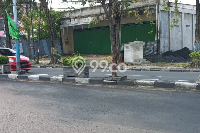 Ruko Dijual di Kebomas LT 400m2, LB 300m2 Solusi Investasi Cerdas Ruko Dijual di Kebomas LT 400m2, LB 300m2 Solusi Investasi Cerdas