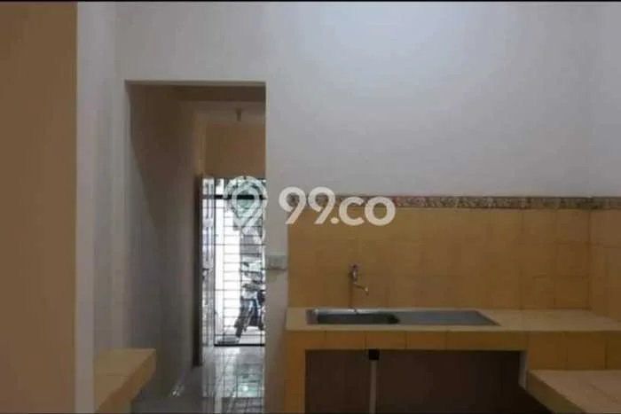 Disewakan! Rumah 4 Kamar Tidur &
2 Kamar Mandi di Kalideres, Jakarta Barat Disewakan! Rumah 4 Kamar Tidur &
2 Kamar Mandi di Kalideres, Jakarta Barat