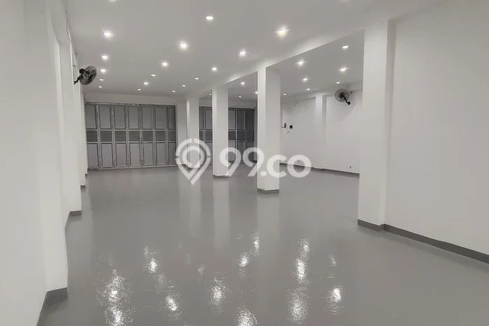 Ruko Dijual di Prime Area Bekasi Luas 405m2 Ruko Dijual di Prime Area Bekasi Luas 405m2