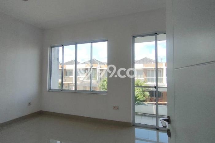 Rumah Elit LB 135m2 Siap Pakai Desain Elegan di Galaxy, Bekasi Rumah Elit LB 135m2 Siap Pakai Desain Elegan di Galaxy, Bekasi