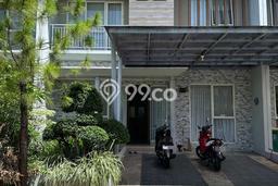 Siap Huni Rumah Mewah 5 Kamar di Cakung Dekat ke Mana Saja Siap Huni Rumah Mewah 5 Kamar di Cakung Dekat ke Mana Saja
