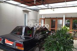 HOT DEAL! Rumah area Bintara, 3 KT, Lingkungan Strategis, Luas 100m² Bangunan 90m² HOT DEAL! Rumah area Bintara, 3 KT, Lingkungan Strategis, Luas 100m² Bangunan 90m²