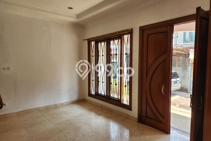 Hunian Elit LB 500m2 Siap Huni Desain Elegan di Pejaten, Jakarta Selatan Hunian Elit LB 500m2 Siap Huni Desain Elegan di Pejaten, Jakarta Selatan