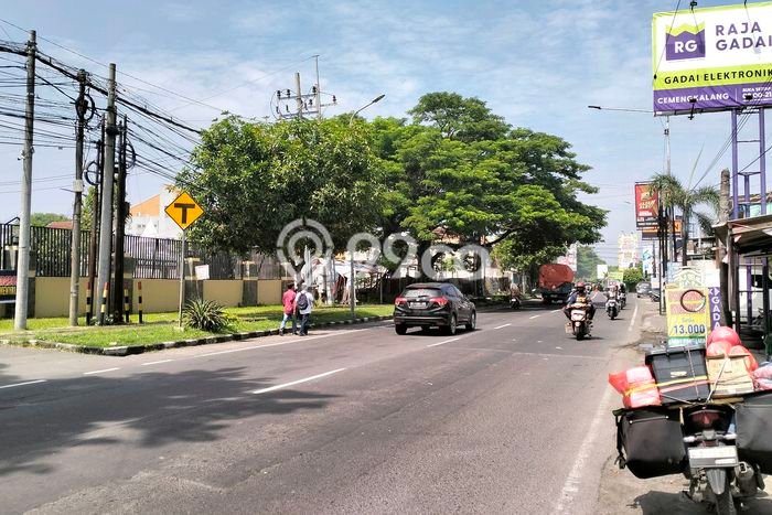 Komersial disewakan di Sidoarjo Sidoarjo dengan luas bangunan 36m2 Komersial disewakan di Sidoarjo Sidoarjo dengan luas bangunan 36m2