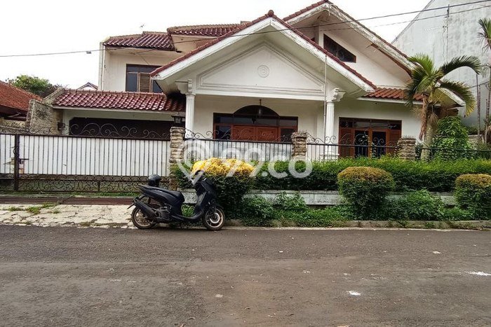 Ready to Use! Premium House LT 363m2 Desain Modern di Bandung Kota Ready to Use! Premium House LT 363m2 Desain Modern di Bandung Kota