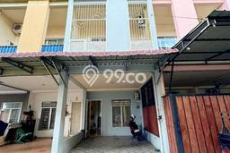 Rumah Modern Minimalis 3 Kamar Siap Huni di Medan Johor Rumah Modern Minimalis 3 Kamar Siap Huni di Medan Johor