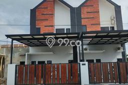 Rumah SUPER MEWAH! area Medan Selayang, Medan, Luas 102m2m² Bangunan 70m2m², HARGA SPESIAL Rumah SUPER MEWAH! area Medan Selayang, Medan, Luas 102m2m² Bangunan 70m2m², HARGA SPESIAL