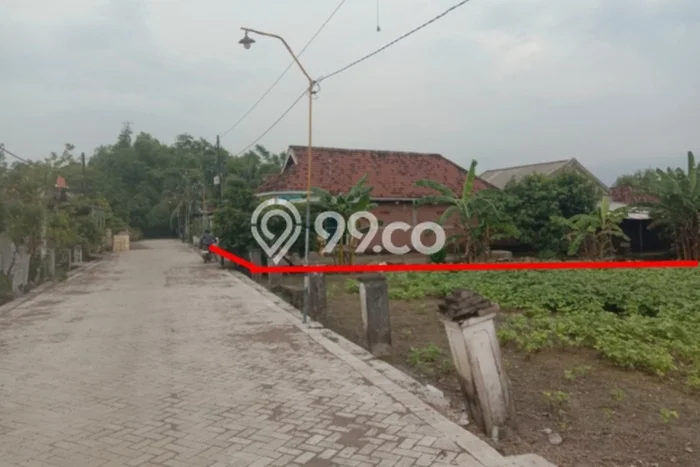 Hunian Strategis 5 KT LB 606m2 Kondisi Bagus di Gresik Kota Hunian Strategis 5 KT LB 606m2 Kondisi Bagus di Gresik Kota