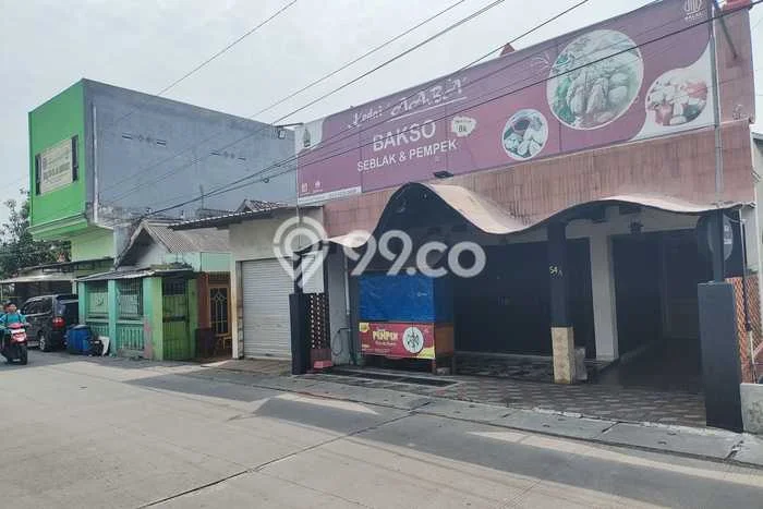 For Sale Rumah 4 Kamar Lokasi Ideal Bagus dan Strategis di Sidoarjo For Sale Rumah 4 Kamar Lokasi Ideal Bagus dan Strategis di Sidoarjo