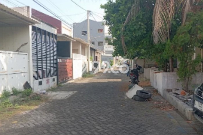 Rumah Murah LT 70m2 di Surabaya Kota Lingkungan Asri Rumah Murah LT 70m2 di Surabaya Kota Lingkungan Asri