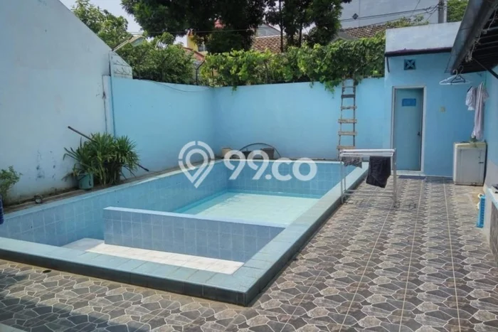Hunian Strategis 6 KT LB 220m2 Kondisi Bagus di Malang Kota Hunian Strategis 6 KT LB 220m2 Kondisi Bagus di Malang Kota