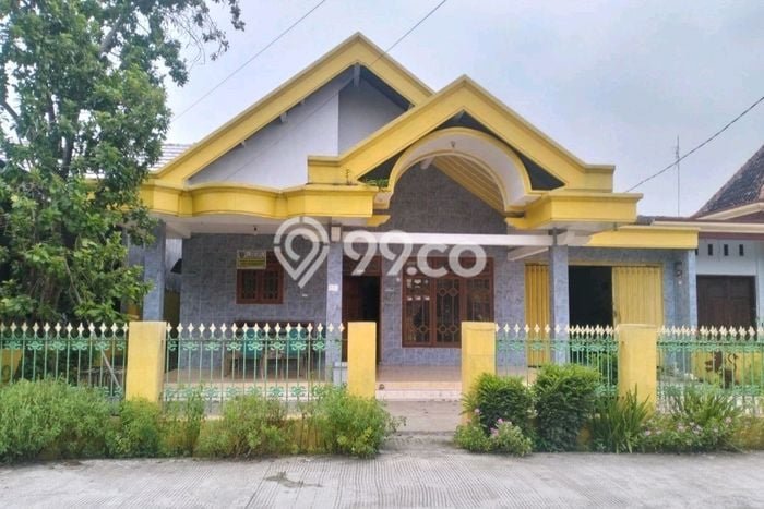Jual Rumah Murah Meriah Jombang Punya 4 KT & LT 355m2 Jual Rumah Murah Meriah Jombang Punya 4 KT & LT 355m2