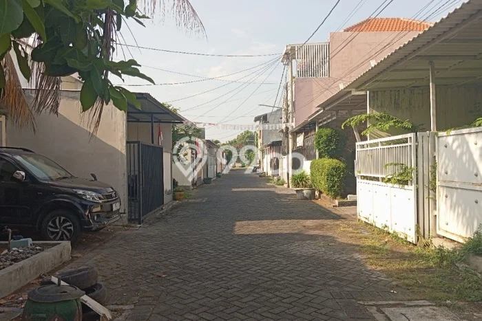 Rumah Murah LT 70m2 di Surabaya Kota Lingkungan Asri Rumah Murah LT 70m2 di Surabaya Kota Lingkungan Asri