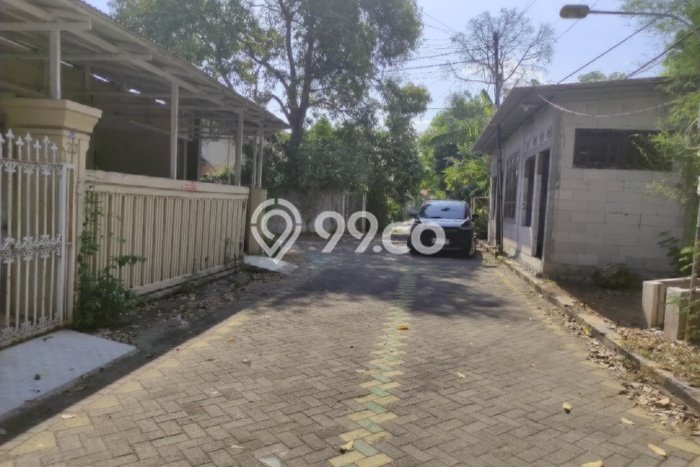 Rumah Modern 3 KT LT 228m2 di Gresik Kota Rumah Modern 3 KT LT 228m2 di Gresik Kota