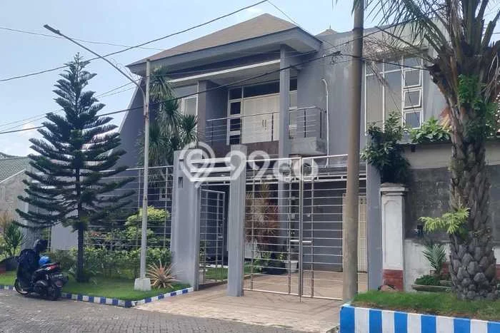 For Sale Rumah Mewah Exclusive di Sidoarjo, Sidoarjo For Sale Rumah Mewah Exclusive di Sidoarjo, Sidoarjo