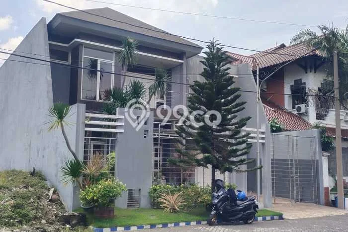 For Sale Rumah Mewah Exclusive di Sidoarjo, Sidoarjo For Sale Rumah Mewah Exclusive di Sidoarjo, Sidoarjo