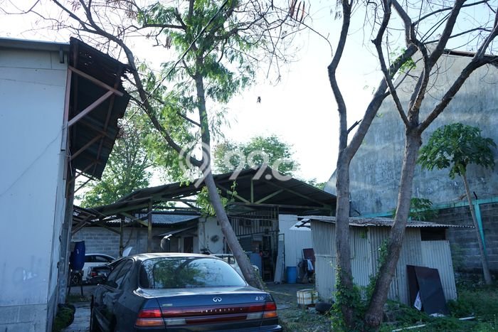 Gudang Dijual di Waru LT 1886m2, LB 150m2 untuk Investasi Gudang Dijual di Waru LT 1886m2, LB 150m2 untuk Investasi