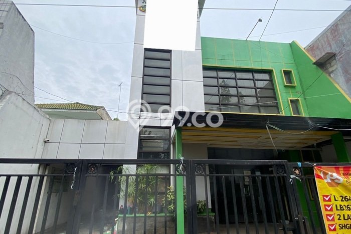 Unit Komersial Dijual di Mojokerto LT 264m2 & LB 120m2 Unit Komersial Dijual di Mojokerto LT 264m2 & LB 120m2
