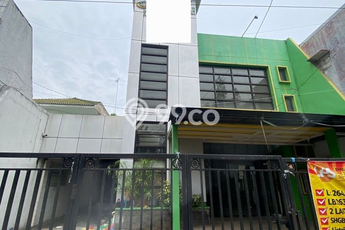 Unit Komersial Dijual di Mojokerto LT 264m2 & LB 120m2 Unit Komersial Dijual di Mojokerto LT 264m2 & LB 120m2