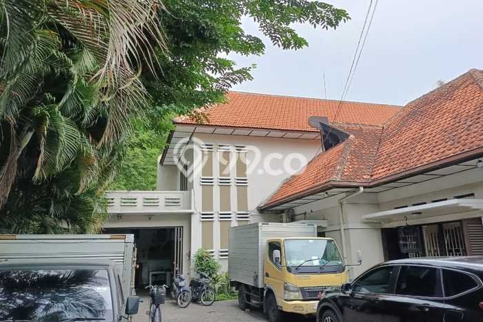 Dijual Rumah Luas Elegan Dengan View Cantik di Surabaya Kota, Surabaya Dijual Rumah Luas Elegan Dengan View Cantik di Surabaya Kota, Surabaya