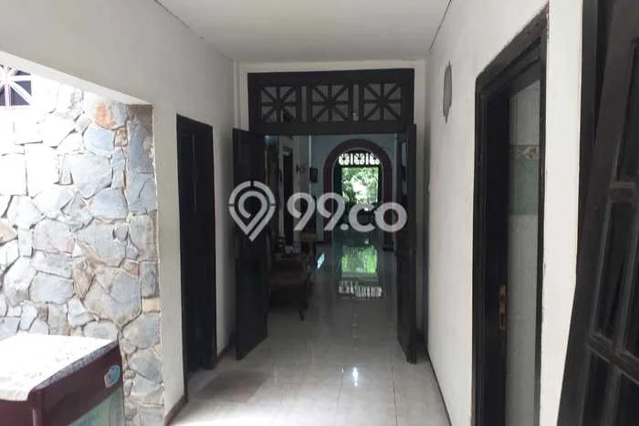 Dijual Rumah Premium dengan Fasilitas Sekitar Komplit di Semampir, Surabaya Dijual Rumah Premium dengan Fasilitas Sekitar Komplit di Semampir, Surabaya