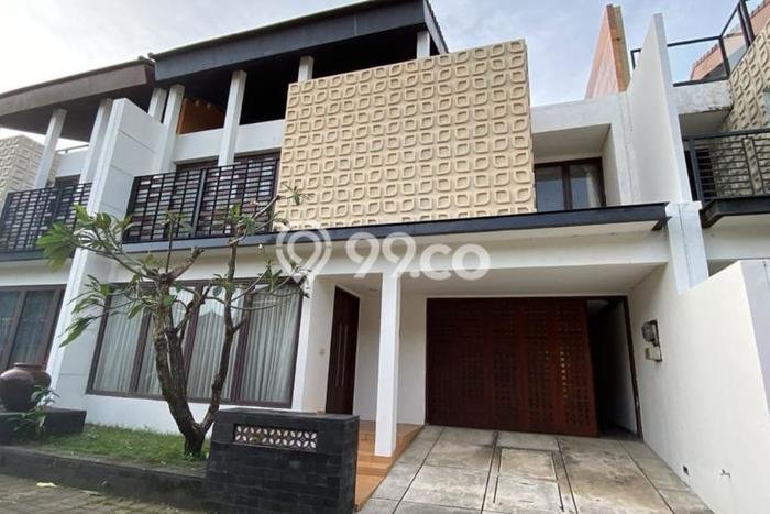Hunian Mewah Dijual LT 204m2 di Kuta, Badung Hunian Mewah Dijual LT 204m2 di Kuta, Badung