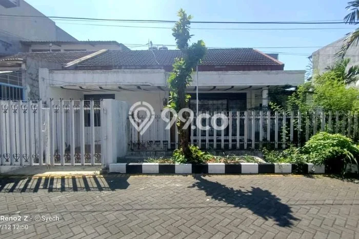 Jual Rumah Favorit Siap Huni LB 175m2 di Mulyorejo, Surabaya Jual Rumah Favorit Siap Huni LB 175m2 di Mulyorejo, Surabaya