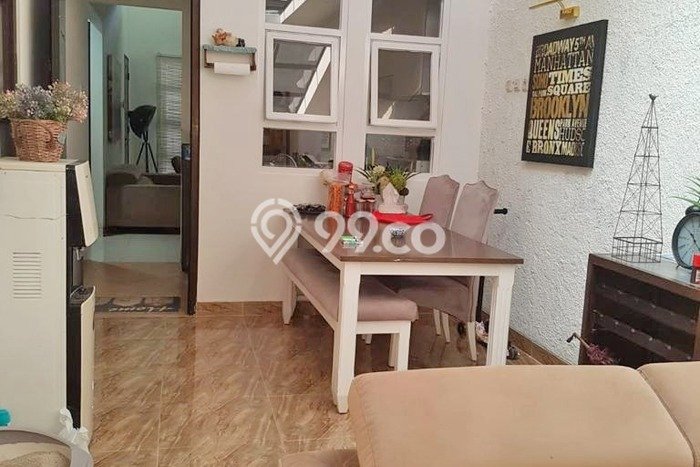 Rumah Elit Modern Tanpa Renovasi di Jatiwaringin Jakarta Timur Rumah Elit Modern Tanpa Renovasi di Jatiwaringin Jakarta Timur