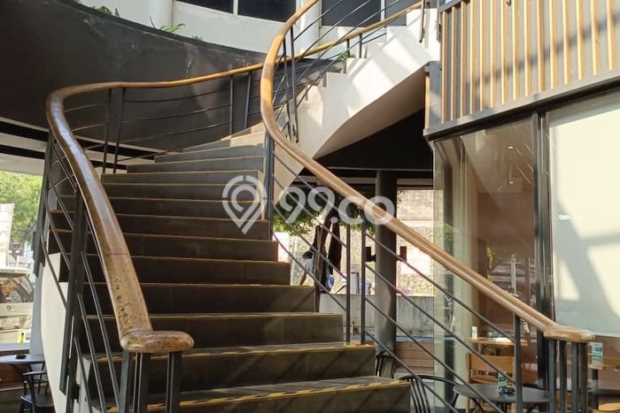 Komersial Dijual di Tangerang Selatan LT 1110m2 & LB 440m2 Lokasi Terbaik! Komersial Dijual di Tangerang Selatan LT 1110m2 & LB 440m2 Lokasi Terbaik!