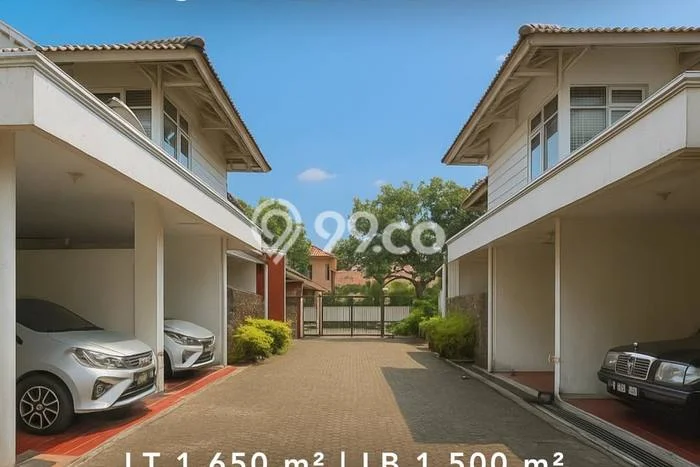 Rumah Luxury Modern Tanpa Renovasi di Pejaten Jakarta Selatan Rumah Luxury Modern Tanpa Renovasi di Pejaten Jakarta Selatan