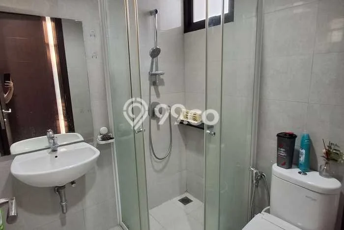 UNIT SPESIAL! Rumah area , 2 KT, Dekat Pusat Kota, Luas 88m2m² LB 80m2m² UNIT SPESIAL! Rumah area , 2 KT, Dekat Pusat Kota, Luas 88m2m² LB 80m2m²