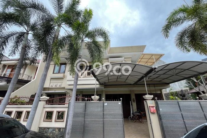 Ready to Use! Luxury House LT 300m2 Desain Elegan di Citraland Ready to Use! Luxury House LT 300m2 Desain Elegan di Citraland