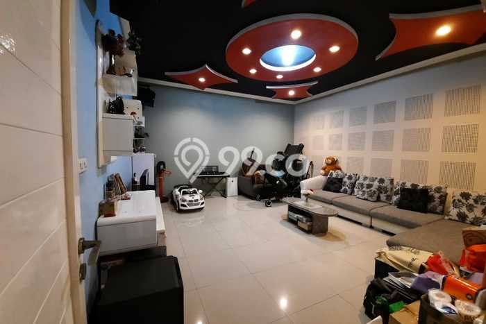 Siap Huni Hunian Elit 6 Kamar di Cengkareng Dekat ke Mana Pun Siap Huni Hunian Elit 6 Kamar di Cengkareng Dekat ke Mana Pun