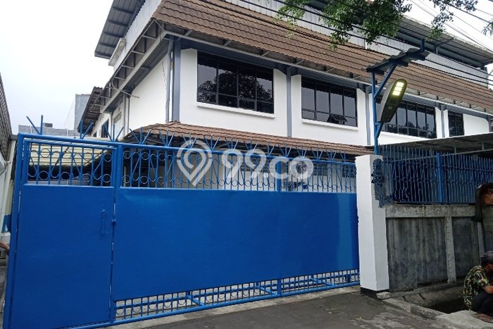 Lokasi Strategis! Dijual Gudang Bisnis di Kayu Putih, Jakarta Timur Kondisi Bagus Lokasi Strategis! Dijual Gudang Bisnis di Kayu Putih, Jakarta Timur Kondisi Bagus