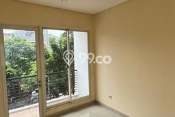 Disewakan! Rumah 4 Kamar Tidur &
4 Kamar Mandi di BSD Residence One, Tangerang Disewakan! Rumah 4 Kamar Tidur &
4 Kamar Mandi di BSD Residence One, Tangerang