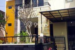 Dijual Hunian Rumah Terawat 4 KT di Cibeunying, Bandung Dijual Hunian Rumah Terawat 4 KT di Cibeunying, Bandung