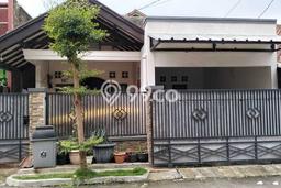 Rumah Terawat di Cibiru, Bandung, Luas Tanah 100m2m², LB 120m2m² Rumah Terawat di Cibiru, Bandung, Luas Tanah 100m2m², LB 120m2m²
