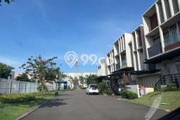 Dijual Rumah Luas Megah Dengan View Cantik di Gading Serpong, Tangerang Dijual Rumah Luas Megah Dengan View Cantik di Gading Serpong, Tangerang