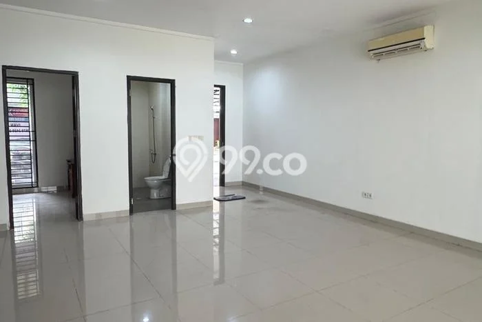 Sewa Rumah Murah di Modernland Tangerang Punya 4 KT Sewa Rumah Murah di Modernland Tangerang Punya 4 KT